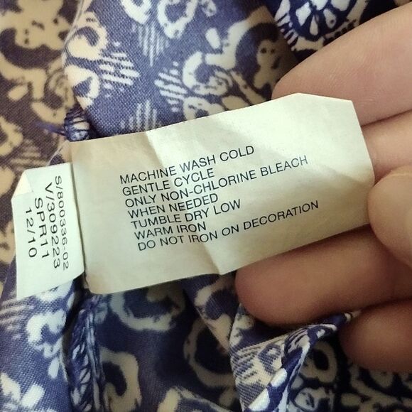 Gap Women's Size Large Royal Blue and White Print Scoop Neck Flowy Tank Top - Picture 8 of 10